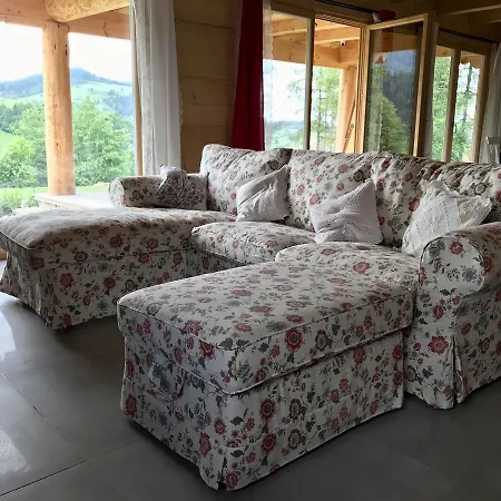 Fijalowka Dom Z Bali W Gorcach * Koninki